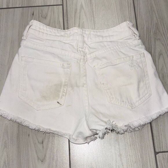 Pacsun white mom shorts size 22 xs  High waisted booty short shorts. Has a small - Picture 7 of 7
